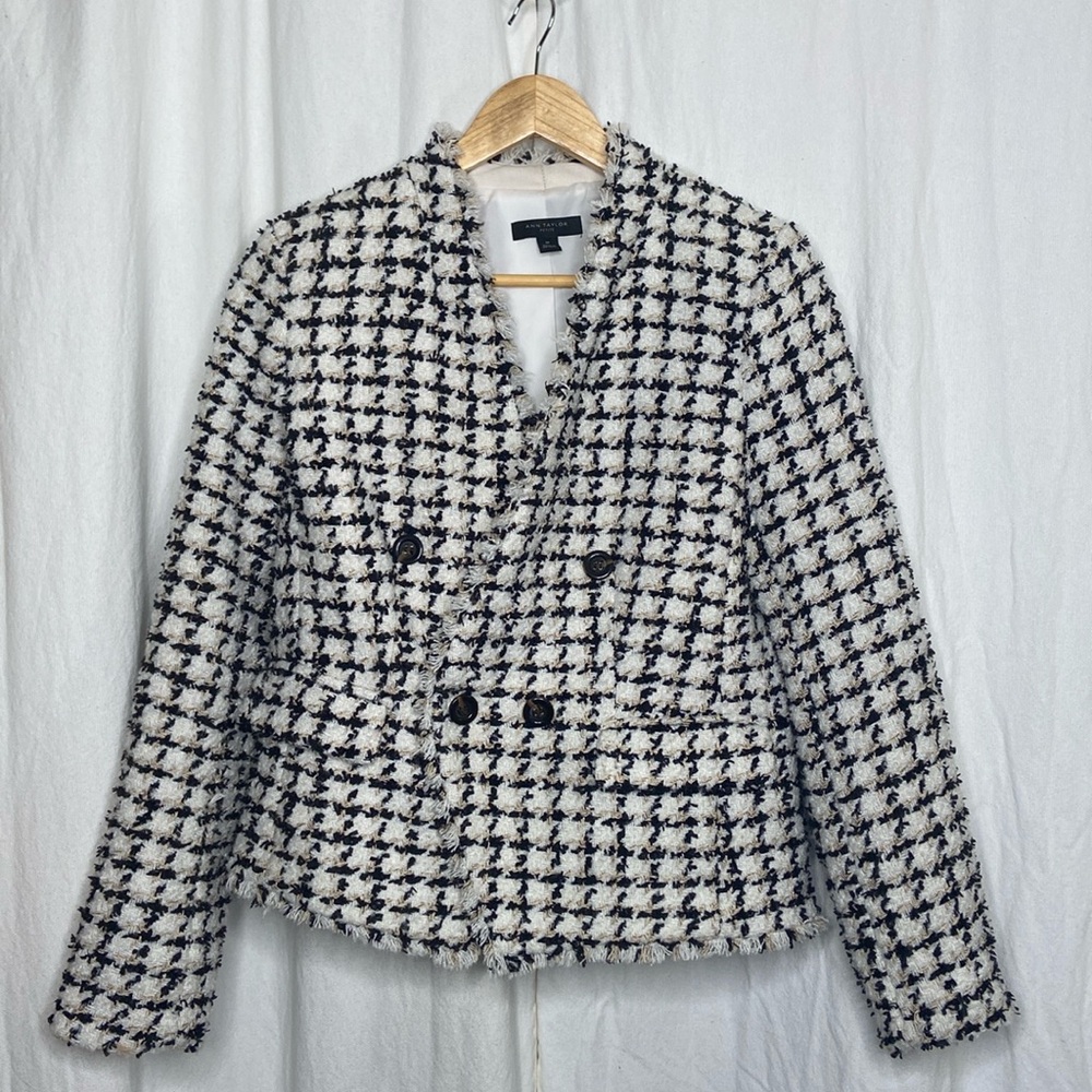 ANN TAYLOR BLAZER / SUIT JACKET IN BLACK AND WHITE. [SIZE: 8] [USED]